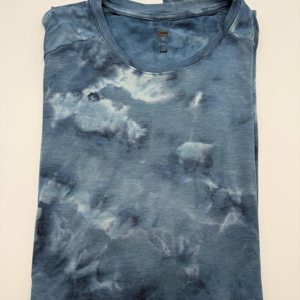 Lululemon better everyday blue tie dye athletic gym shirt size XL?